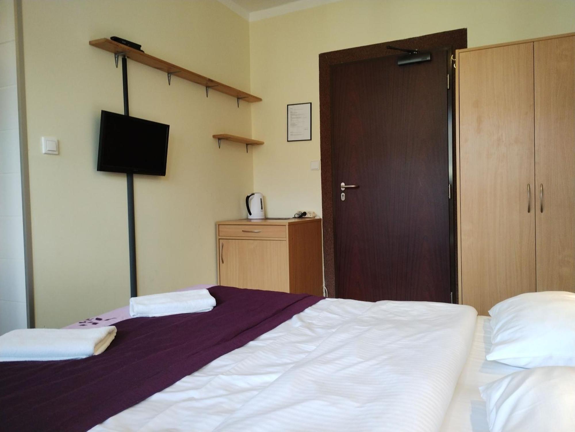 Osrodek Wypoczynkowy Zapalenica Bed & Breakfast Щирк Екстериор снимка