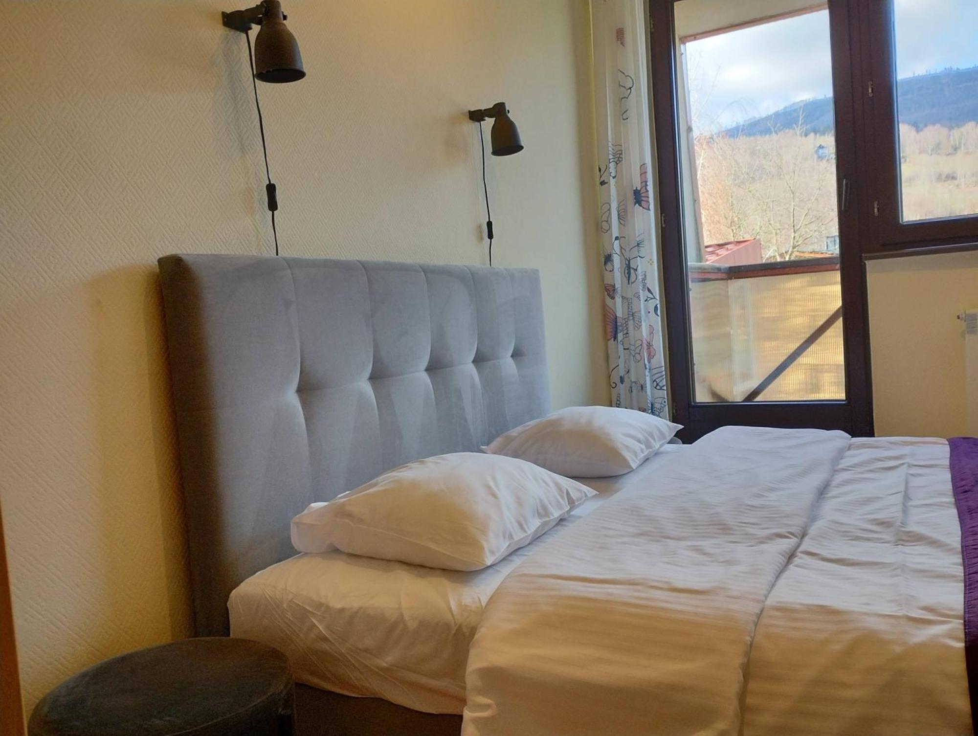 Osrodek Wypoczynkowy Zapalenica Bed & Breakfast Щирк Екстериор снимка