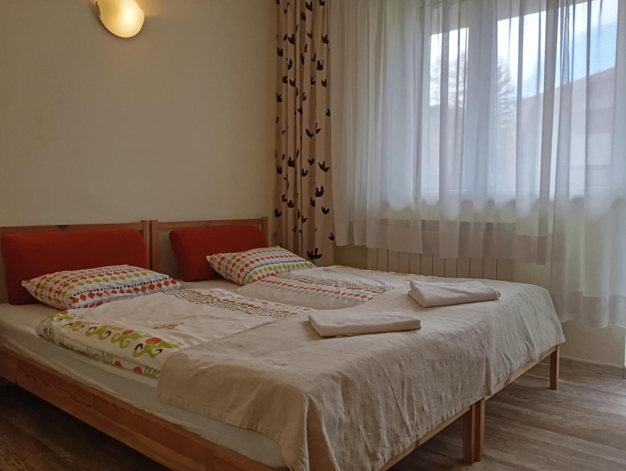 Osrodek Wypoczynkowy Zapalenica Bed & Breakfast Щирк Екстериор снимка