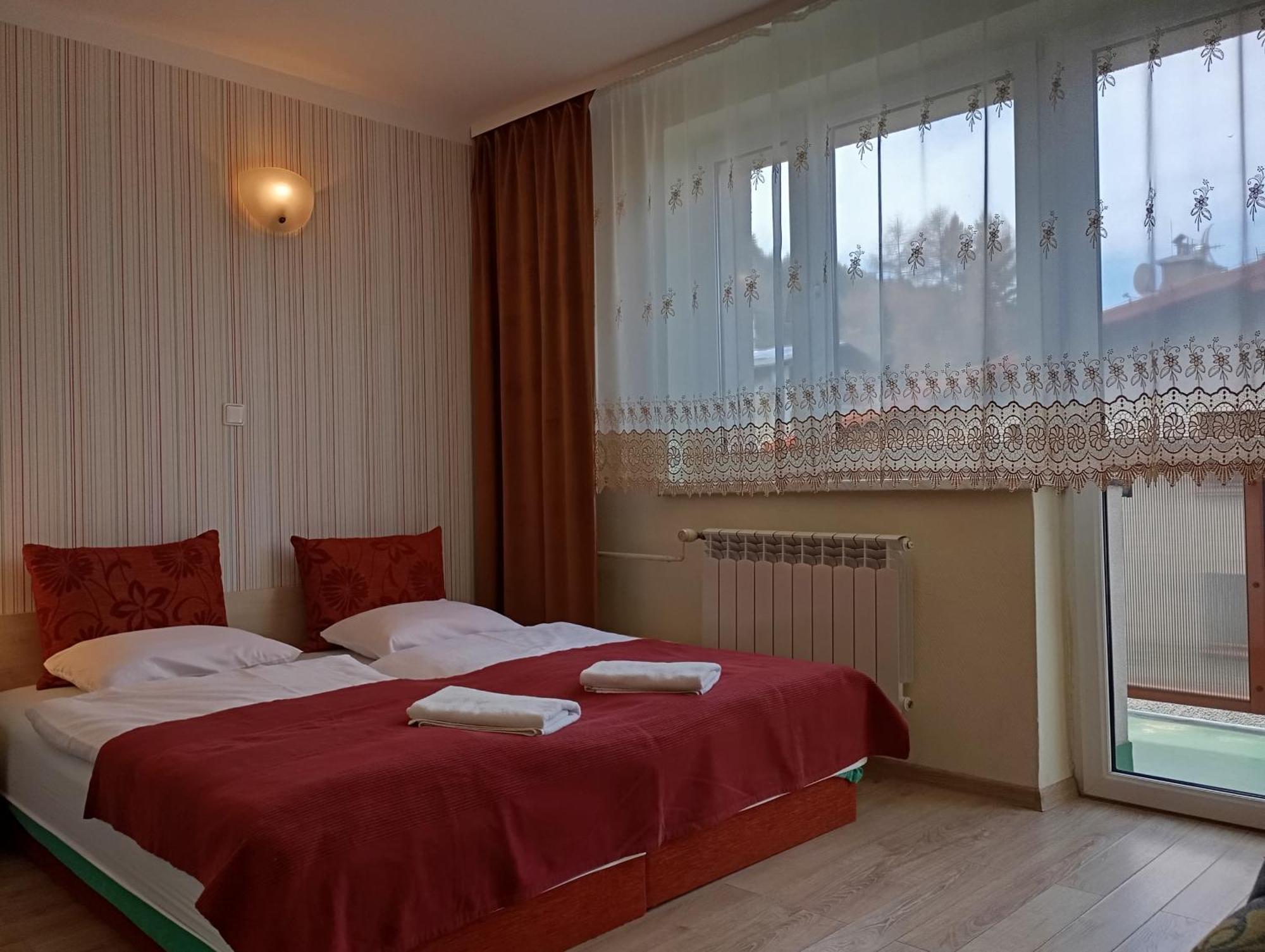 Osrodek Wypoczynkowy Zapalenica Bed & Breakfast Щирк Екстериор снимка