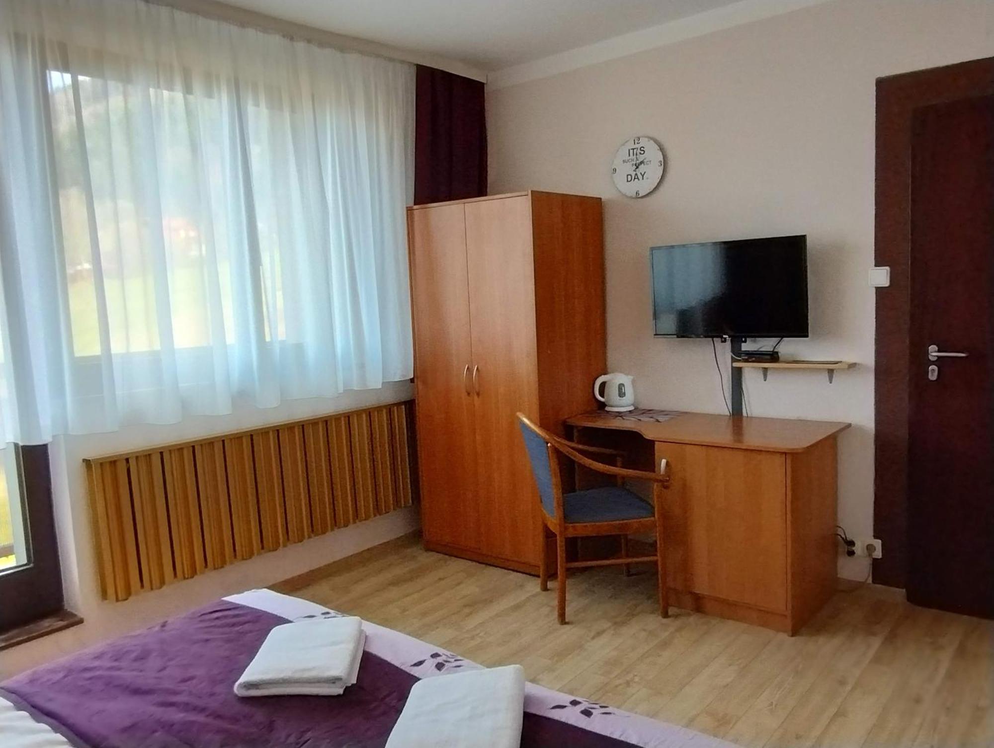 Osrodek Wypoczynkowy Zapalenica Bed & Breakfast Щирк Екстериор снимка