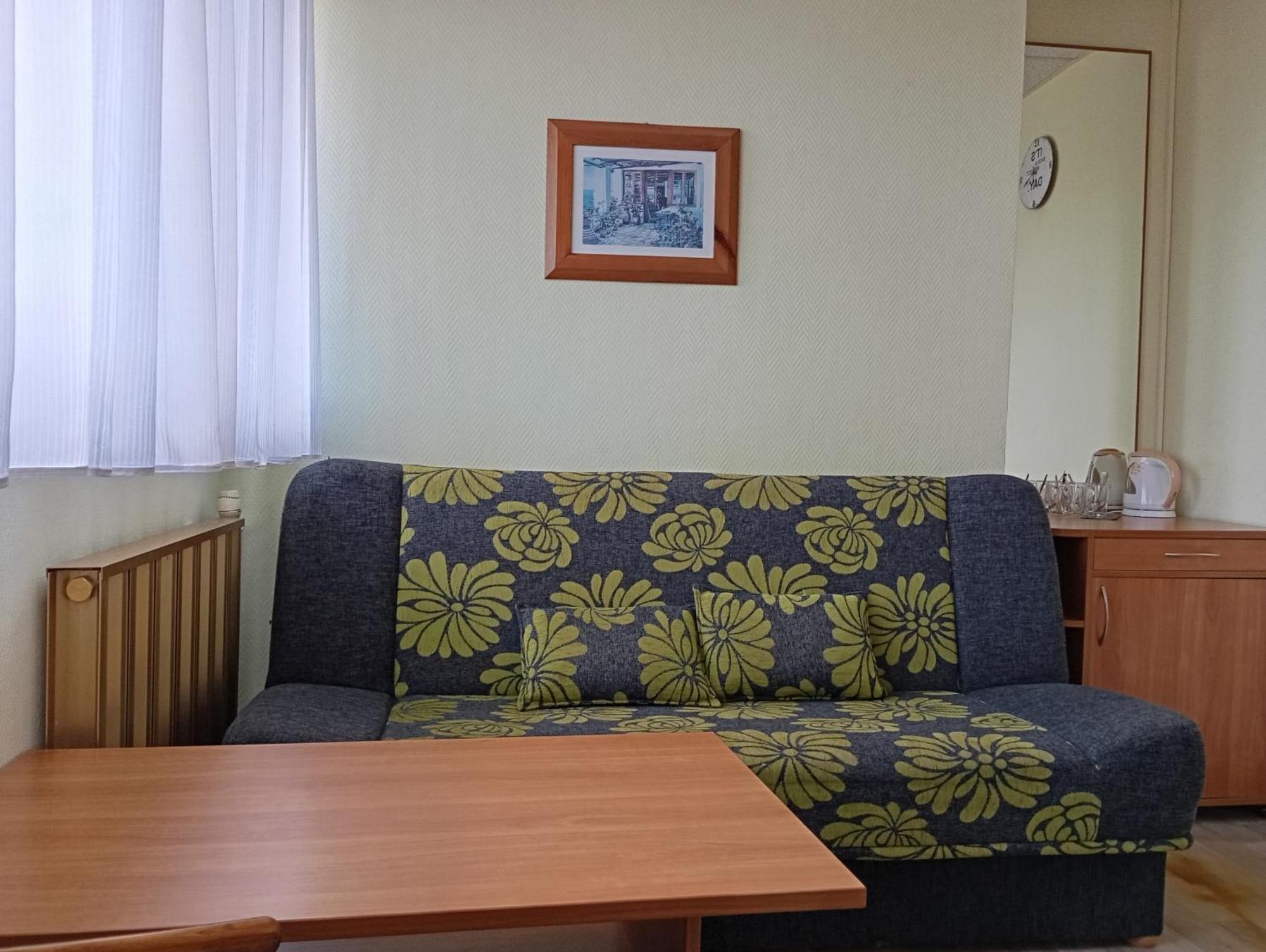 Osrodek Wypoczynkowy Zapalenica Bed & Breakfast Щирк Екстериор снимка