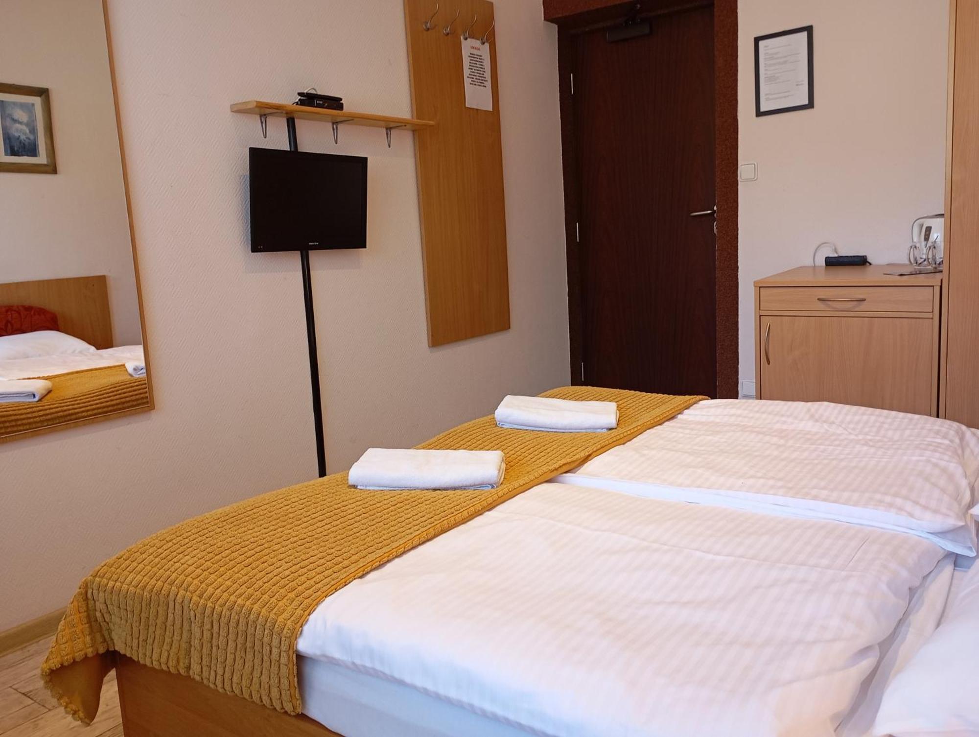 Osrodek Wypoczynkowy Zapalenica Bed & Breakfast Щирк Екстериор снимка